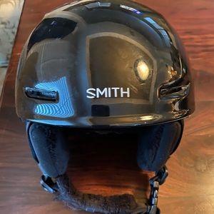 Black SMITH ski/snowboard helmet